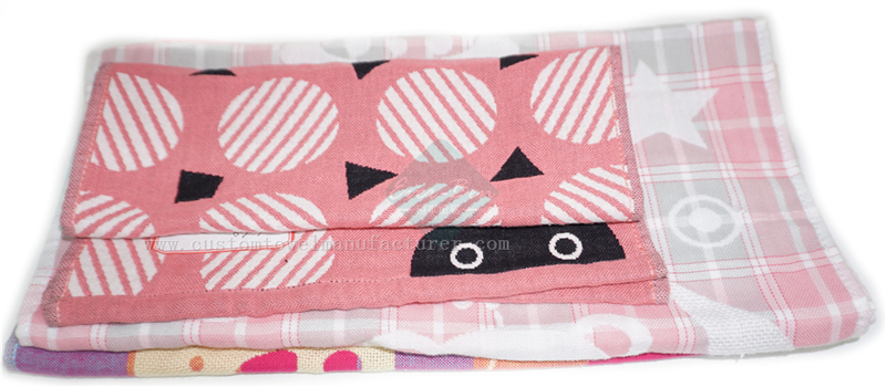 China Custom Printing Yarn Dyed Cotton Face Towels Factory Bulk Infant Towel Cloth Supplier for Germany Eureope